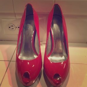 Gorgeous red patent leather stiletto pumps